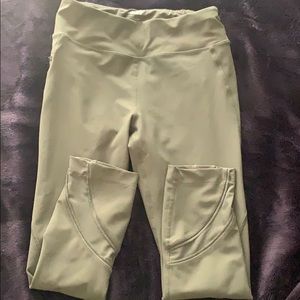 This is a camo colored legging Capri